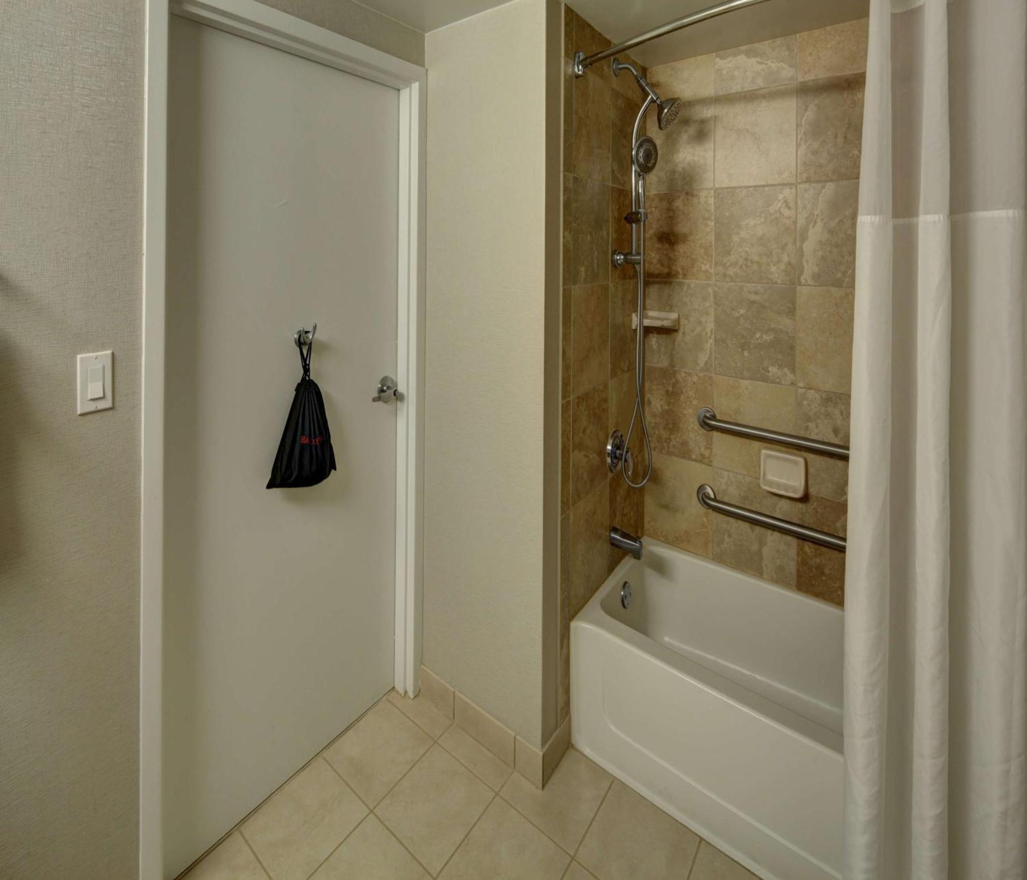 Hampton Inn Miami-Coconut Grove/Coral Gables Ngoại thất bức ảnh